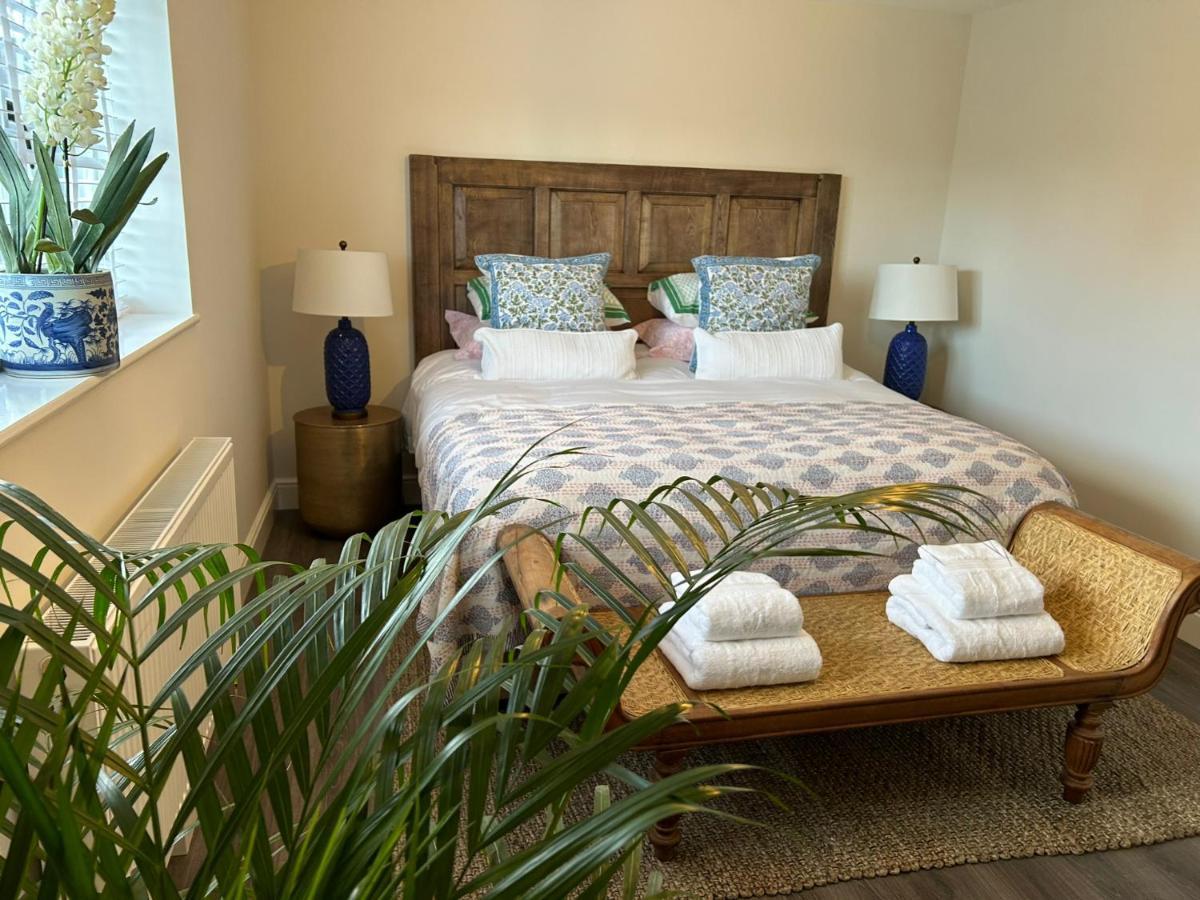 The Pelican Room-Converted Cart Lodge Near Airport Horsham St Faith Bagian luar foto