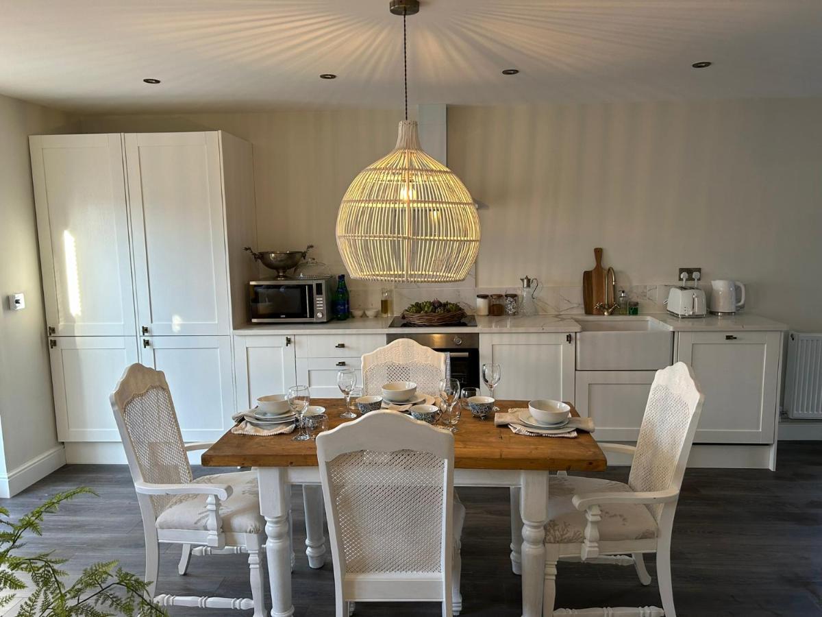 The Pelican Room-Converted Cart Lodge Near Airport Horsham St Faith Bagian luar foto